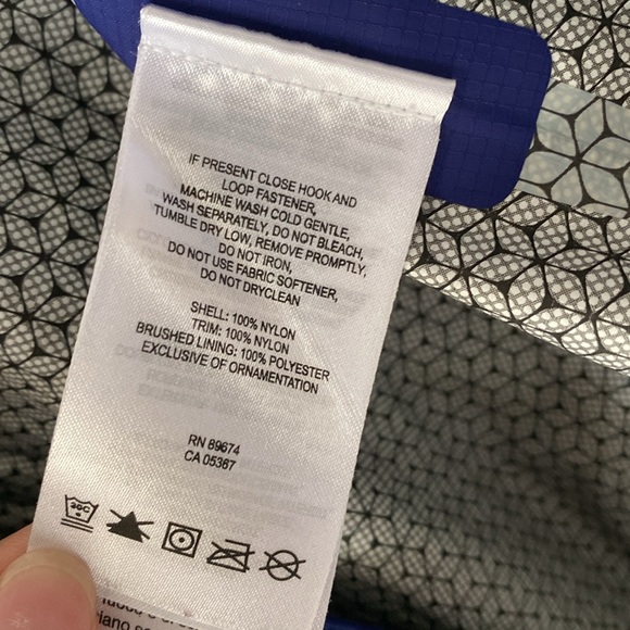 Purple light rain jacket - Picture 7 of 10